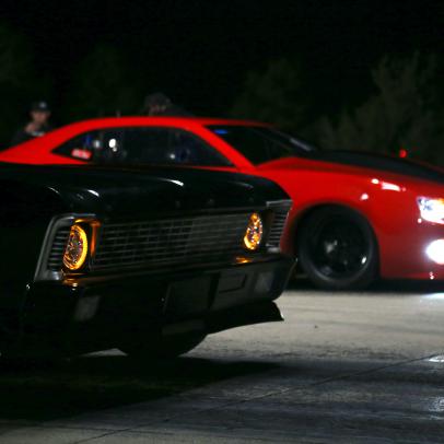 After a brief rain delay, Murder Nova (Shawn Ellington) and Ryan Martin are ready to race.